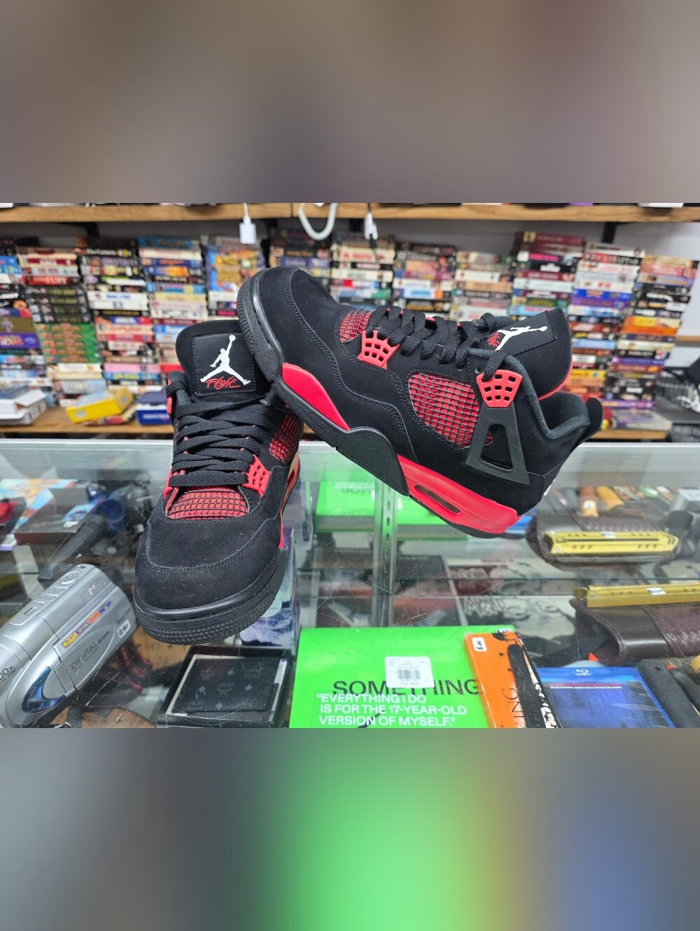 Nike Air Jordan 4 Retro Red Thunder Men's Size 11.5 CT8527-016